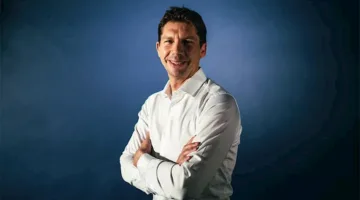 ويليامز يمدد عقد مديره جيمس فاولز