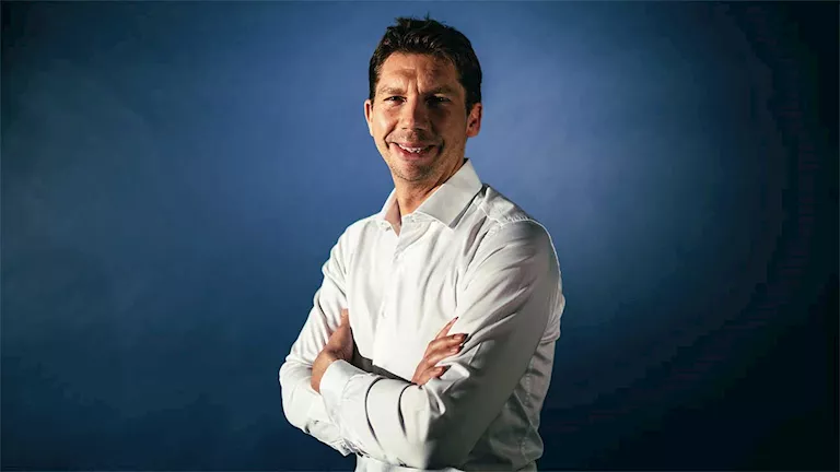 ويليامز يمدد عقد مديره جيمس فاولز ويليامز يمدد عقد مديره جيمس فاولز