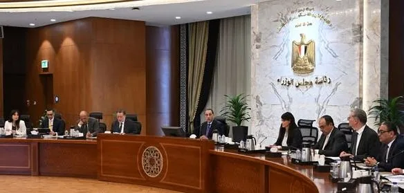 اجتماع حكومي لمراجعة خطة الطروحات الحكومية وتعزيز دور القطاع الخاص.. ما هي أبرز المحاور؟