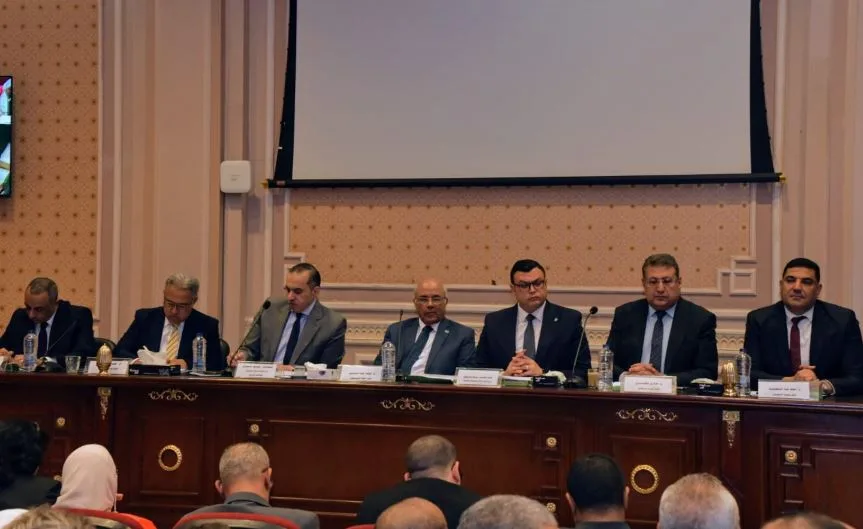 لجنة الإسكان تجري مشاورات مع رئيس المجلس لاستكمال مناقشات قانون الإيجار القديم بعد عطلة العيد.