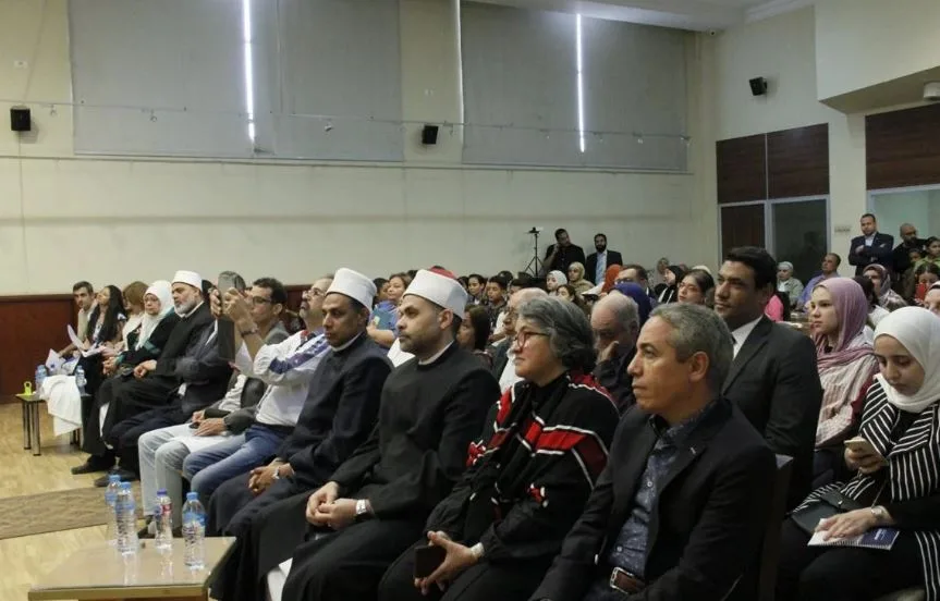 الأزهر والكنيسة يساهمان في الاحتفال بذكرى قدوم العائلة المقدسة إلى مصر. الأزهر والكنيسة يساهمان في الاحتفال بذكرى قدوم العائلة المقدسة إلى مصر.