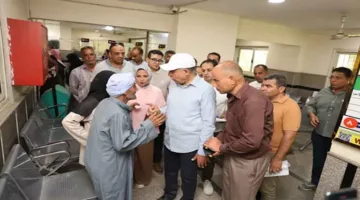 يتسع لـ 105 مركبات.. محافظ المنيا يزور موقف سمالوط الجديد (صور)