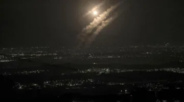 “يديعوت أحرونوت”: تصعيد جديد من الصواريخ الإيرانية وانطلاق صفارات الإنذار