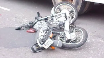 حادث مروع في قويسنا بالمنوفية: شاب يفقد حياته وآخر يُنقل إلى المستشفى بحالة خطرة