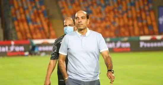 كشري: ريبيرو لم يتعرف بعد على لاعبي الأهلي، والانتصار على بورتو أمر ضروري.