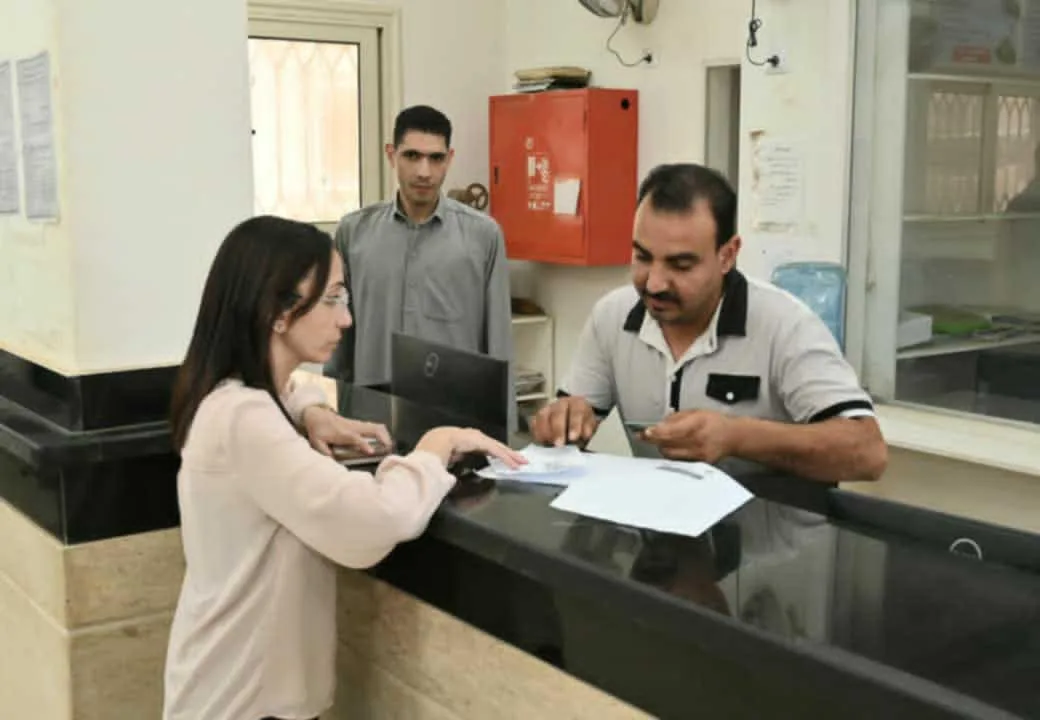 محافظ البحيرة: لن نتساهل مع أي تقصير في خدمات التموين.. وتفقد مفاجئ لمركز خدمة المواطنين في محلة فرنوي محافظ البحيرة: لن نتساهل مع أي تقصير في خدمات التموين.. وتفقد مفاجئ لمركز خدمة المواطنين في محلة فرنوي