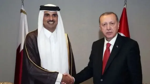 أمير قطر يبارك لأردوغان بمناسبة يوم الديمقراطية والتضامن الوطني