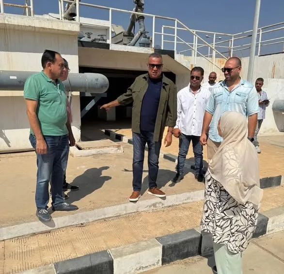 محافظ جنوب سيناء يزور محطة المعالجة والمنطقة الحرجية في دهب