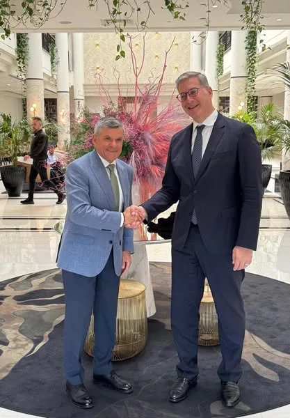 وزير البترول يجتمع مع نظيره القبرصي في العاصمة نيقوسيا لمناقشة الطاقة والتجارة والصناعة وزير البترول يجتمع مع نظيره القبرصي في العاصمة نيقوسيا لمناقشة الطاقة والتجارة والصناعة