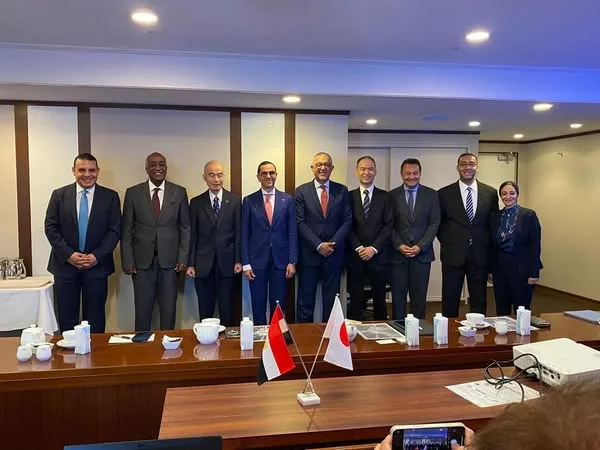 وزير الاستثمار والتجارة الخارجية يجتمع مع مجموعة من الشركات اليابانية الرائدة.