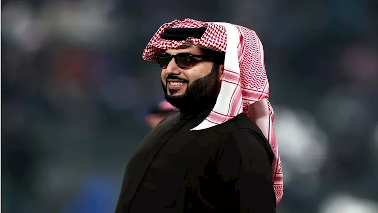 10 صور تُظهر دعم تركي آل الشيخ لباريس سان جيرمان في مواجهة ريال مدريد 10 صور تُظهر دعم تركي آل الشيخ لباريس سان جيرمان في مواجهة ريال مدريد