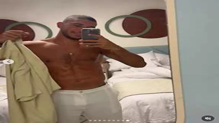 10 صور لرامي ربيعة أثناء عطلة الصيف 10 صور لرامي ربيعة أثناء عطلة الصيف