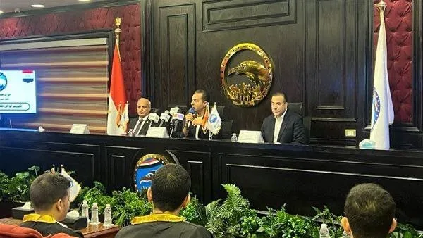 100 ألف جنيه مكافأة لكل طالب.. «مستقبل وطن» يحتفي بأوائل الثانوية العامة 2025 100 ألف جنيه مكافأة لكل طالب.. «مستقبل وطن» يحتفي بأوائل الثانوية العامة 2025