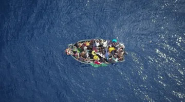مصرع 34 شخصًا بسبب انقلاب قارب خلال عاصفة رعدية في فيتنام