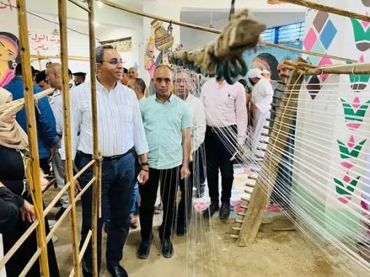 محافظ قنا: تعزيز الحرف التقليدية أساس للتنمية المحلية ومهرجان قنا فرصة للتسويق العالمي محافظ قنا: تعزيز الحرف التقليدية أساس للتنمية المحلية ومهرجان قنا فرصة للتسويق العالمي