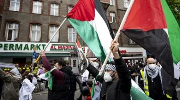 اعتقال أكثر من 70 فرداً في لندن خلال مظاهرات ضد حظر جماعة “تحرك من أجل فلسطين”