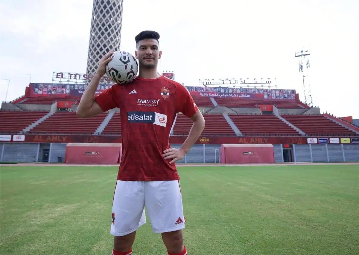 اللاعب المغربي أشرف داري