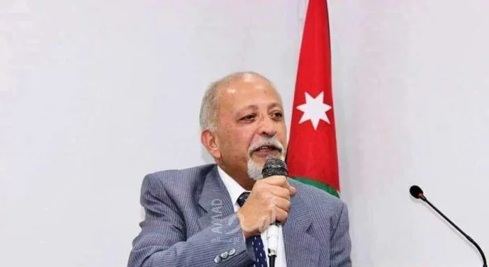 همسات حول قصيدة “المغرور” للشاعرة تفاحة بطارسة همسات حول قصيدة “المغرور” للشاعرة تفاحة بطارسة