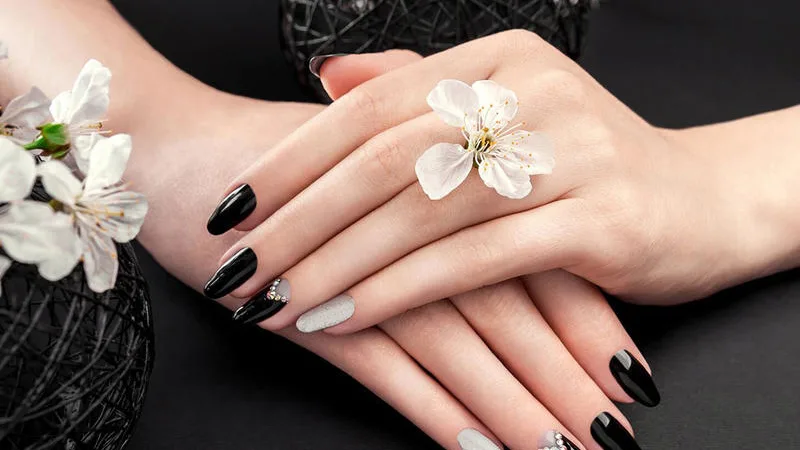 5 خطوات سهلة للحصول على يديك بدون تجاعيد