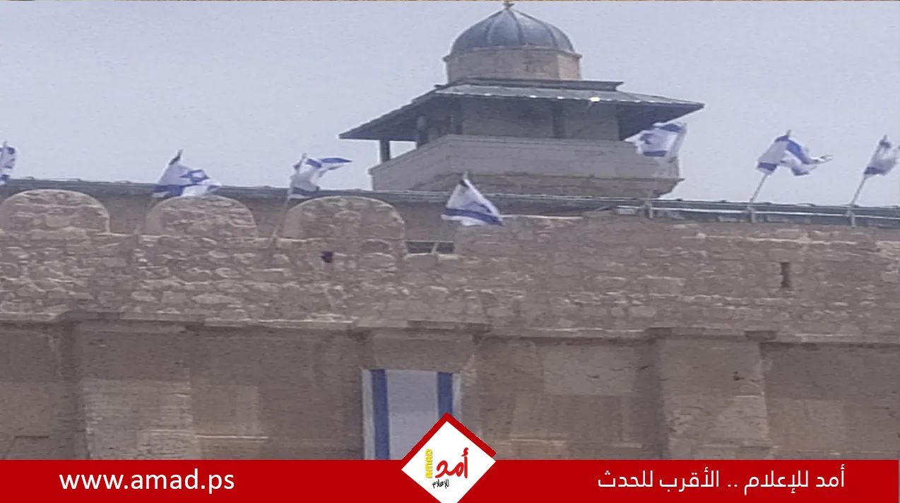 في خطوة مثيرة، الجيش الإسرائيلي يوقف جميع صلاحيات بلدية الخليل بشأن الحرم الإبراهيمي. في خطوة مثيرة، الجيش الإسرائيلي يوقف جميع صلاحيات بلدية الخليل بشأن الحرم الإبراهيمي.