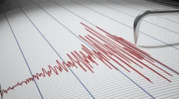 هزة أرضية بقوة 4.6 درجات تضرب مدينة نابولي في إيطاليا