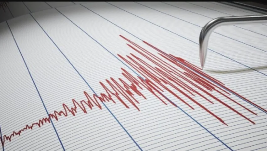 هزة أرضية بقوة 4.6 درجات تضرب مدينة نابولي في إيطاليا
