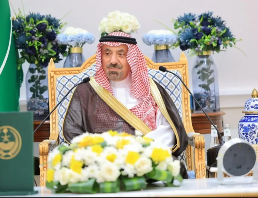 أمير نجران يستعرض تجهيزات المنطقة لاستقبال موسم الصيف