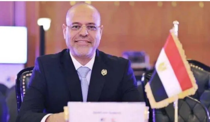 وزير العمل لإذاعة النيل: تفعيل قانون العمل الجديد يبدأ في الأول من سبتمبر.. وانخفاض معدل البطالة إلى 6.3% وزير العمل لإذاعة النيل: تفعيل قانون العمل الجديد يبدأ في الأول من سبتمبر.. وانخفاض معدل البطالة إلى 6.3%