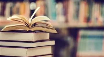 ما هي أحكام نسبة الأعمال الكتابية لغير مؤلفها؟.. رد المفتي