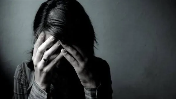 مريم تطلب الطلاق: اكتشفت محادثات بينه وبين فتيات قاصرات، ويقول ‘الجميع يخطئ’