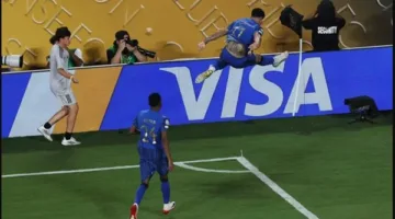 الهلال يحقق انتصاراً مدهشاً على مانشستر سيتي بهدفين خلال 5 دقائق “فيديو”