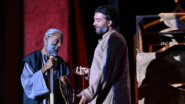 تقديم عرض ‘آخر رايات الأندلس’ على خشبة مسرح قصر ثقافة روض الفرج تقديم عرض ‘آخر رايات الأندلس’ على خشبة مسرح قصر ثقافة روض الفرج