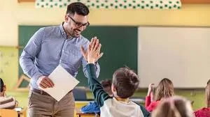 ما هي متطلبات التقديم لـ 14 ألف وظيفة معلم مساعد في اللغة العربية؟.. إليك الرابط.