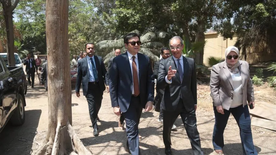 وزير الثقافة ووزير الاتصالات وتكنولوجيا المعلومات يزوران متحف الأمير وحيد سليم لاستكشاف فرص التعاون