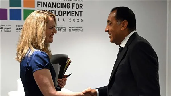 مدبولي يلتقي بمديرة المنظمة الدولية للهجرة خلال مؤتمر الأمم المتحدة مدبولي يلتقي بمديرة المنظمة الدولية للهجرة خلال مؤتمر الأمم المتحدة