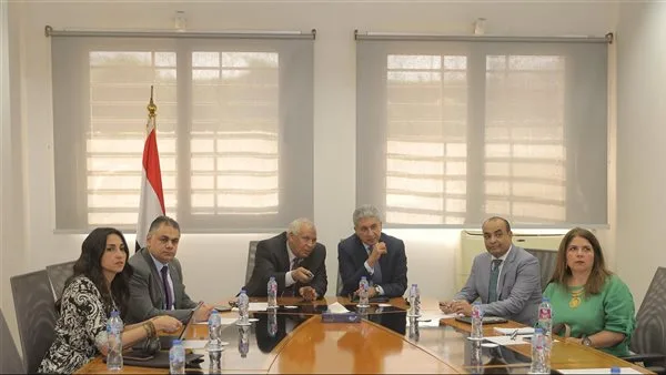 وزير السياحة والآثار يجتمع بمحافظ الوادي الجديد لتعزيز التعاون وتنشيط القطاع السياحي