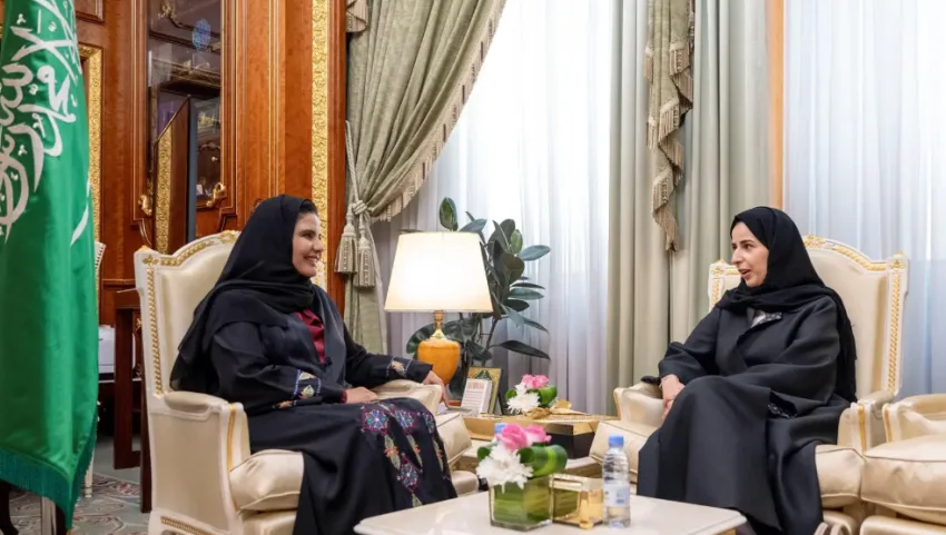 نائب رئيس مجلس الشورى يلتقي سفيرة المملكة في بولندا