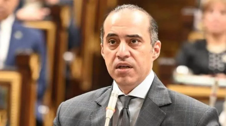 وزير الشؤون النيابية يحضر جلسة البرلمان لمناقشة مشروع قانون يتعلق بإصدار قواعد وإجراءات إدارة أملاك الدولة الخاصة.