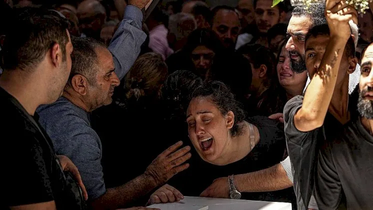 “لم نعد في أمان!”.. مسيحيون في سوريا يقلقون بشأن مستقبلهم بعد انفجار كنيسة مار إلياس “لم نعد في أمان!”.. مسيحيون في سوريا يقلقون بشأن مستقبلهم بعد انفجار كنيسة مار إلياس