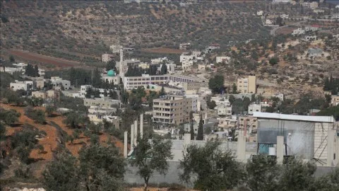 إسرائيليون يؤسسون مستوطنة جديدة في أريحا شرق الضفة الغربية