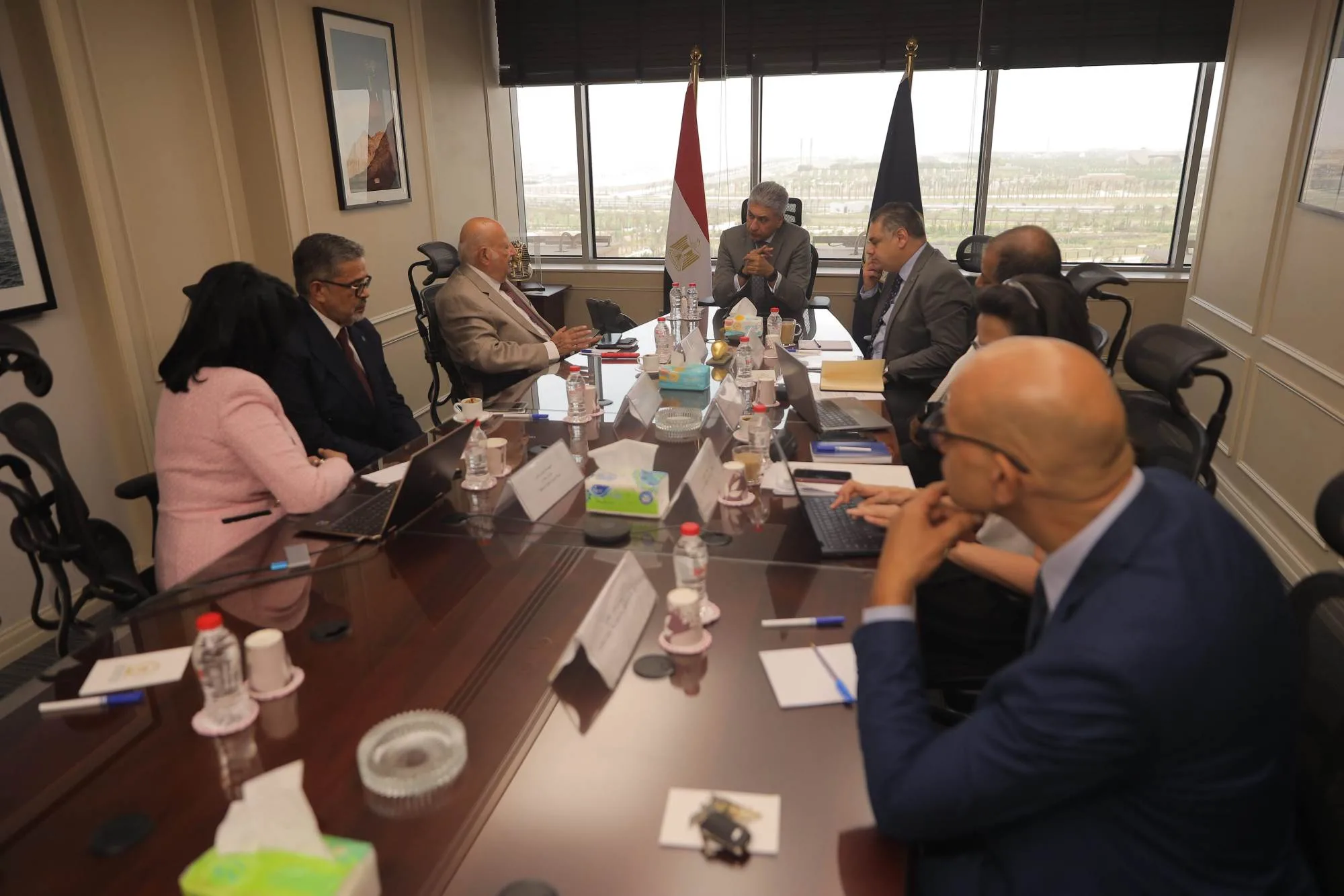 وزير السياحة يناقش استراتيجية تحسين مسار رحلة العائلة المقدسة في مصر
