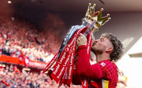 ليفربول يحدد قيمة لاعبه المميز
