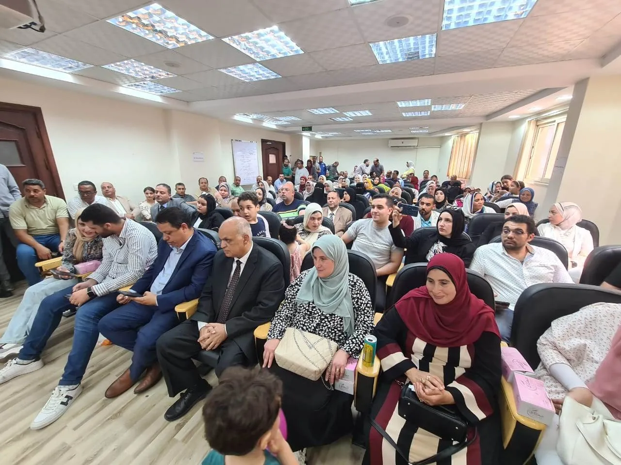 استكشف نتائج السحب العلني لملتقى “حور” للفنون تحت شعار “تحيا الأمم بالفن” استكشف نتائج السحب العلني لملتقى “حور” للفنون تحت شعار “تحيا الأمم بالفن”