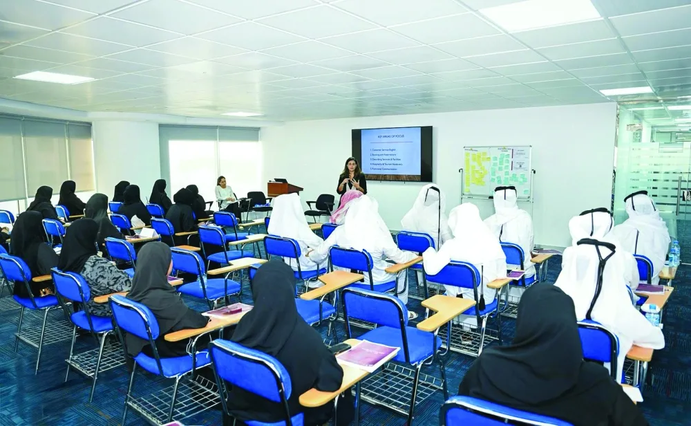 وزارة العمل: مبادرة لتدريب الباحثين عن وظائف في القطاع الخاص وزارة العمل: مبادرة لتدريب الباحثين عن وظائف في القطاع الخاص