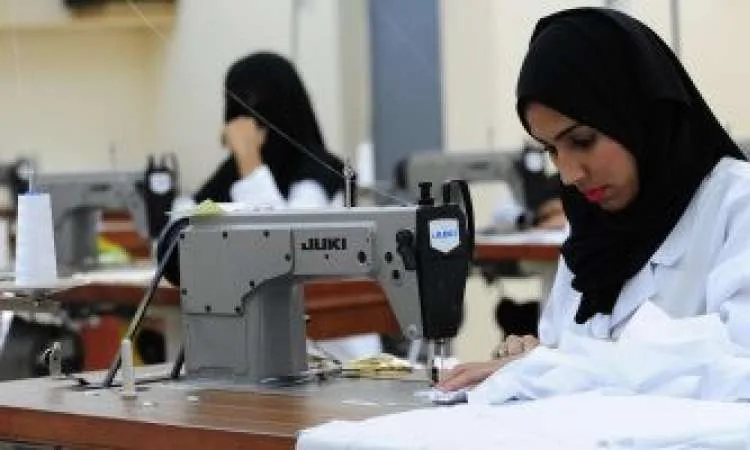 القانون يدعم الأم العاملة: 4 أشهر إجازة ولادة وساعة رضاعة يومياً