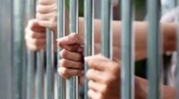 مشاجرة حول تكلفة المشروبات.. تحقيقات في فيديو اعتداء على صاحب كافية في الوراق