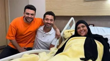 زوجة كريم الحسيني تمر بأزمة صحية وكريم محمود عبد العزيز يرافقها في المستشفى