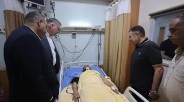 وزيرا البترول والعمل يزوران الناجين من حادث بارجة خليج السويس للاطمئنان عليهم