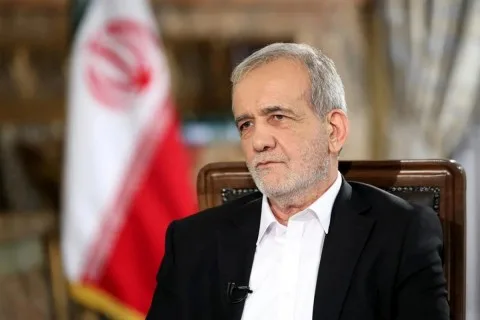 الرئيس الإيراني يوافق رسميًا على قانون يُعلّق التعاون مع الوكالة الدولية للطاقة النووية