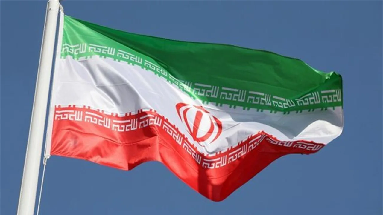 الرئيس الإيراني يوافق على قانون يوقف التعاون مع الوكالة الدولية للطاقة الذرية الرئيس الإيراني يوافق على قانون يوقف التعاون مع الوكالة الدولية للطاقة الذرية